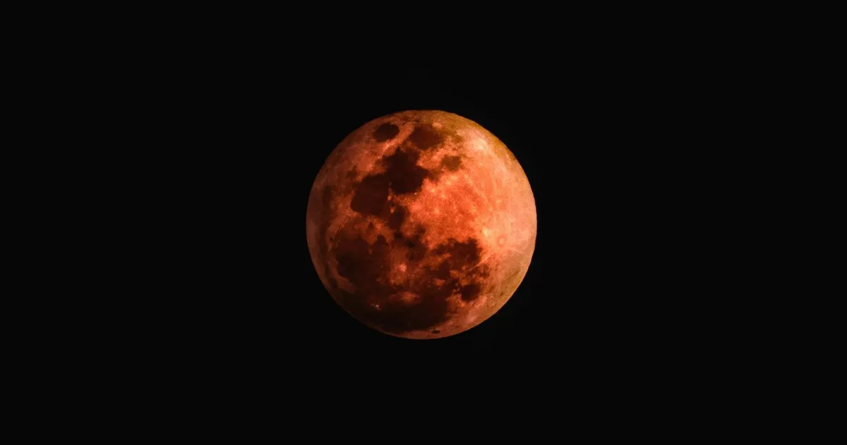 Transit Jupiter conjunct natal Moon: a warmer heart and a fuller home