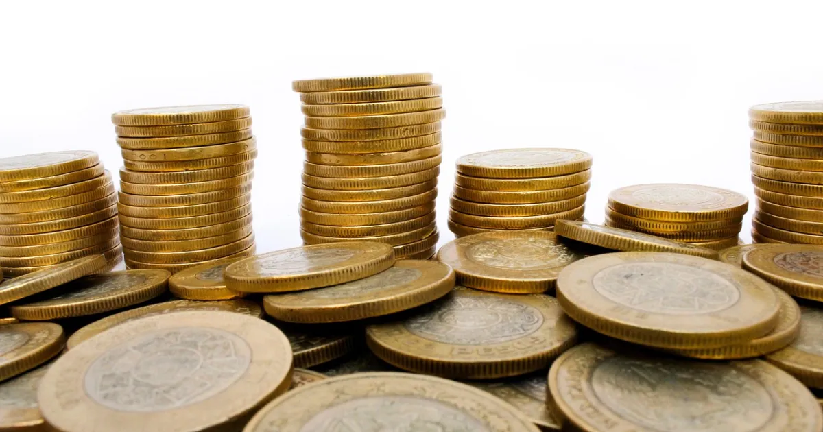 Saturn in the 2nd house: wealth built one brick at a time