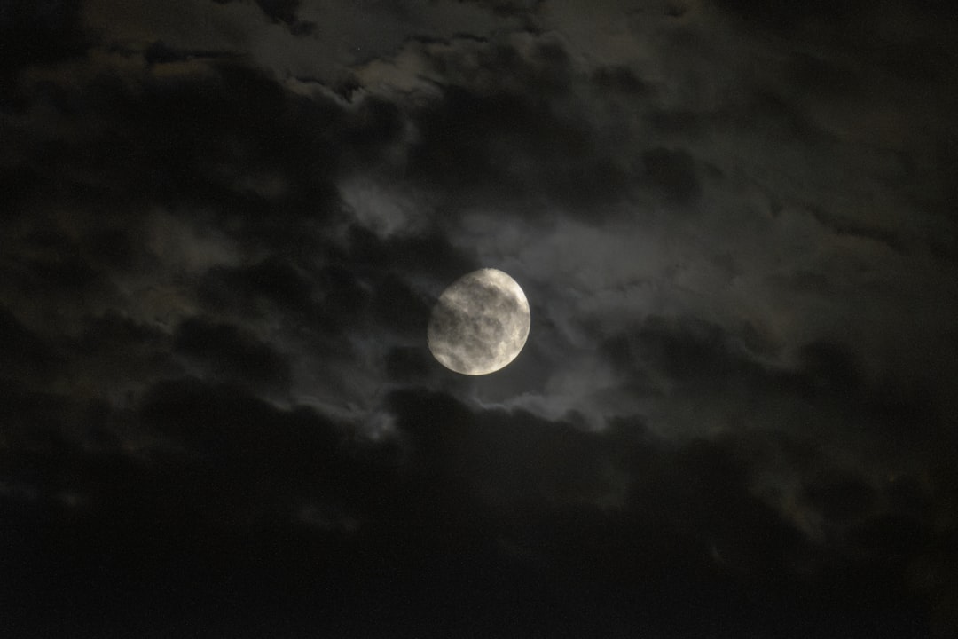 Lunar Return: a chart for the month ahead